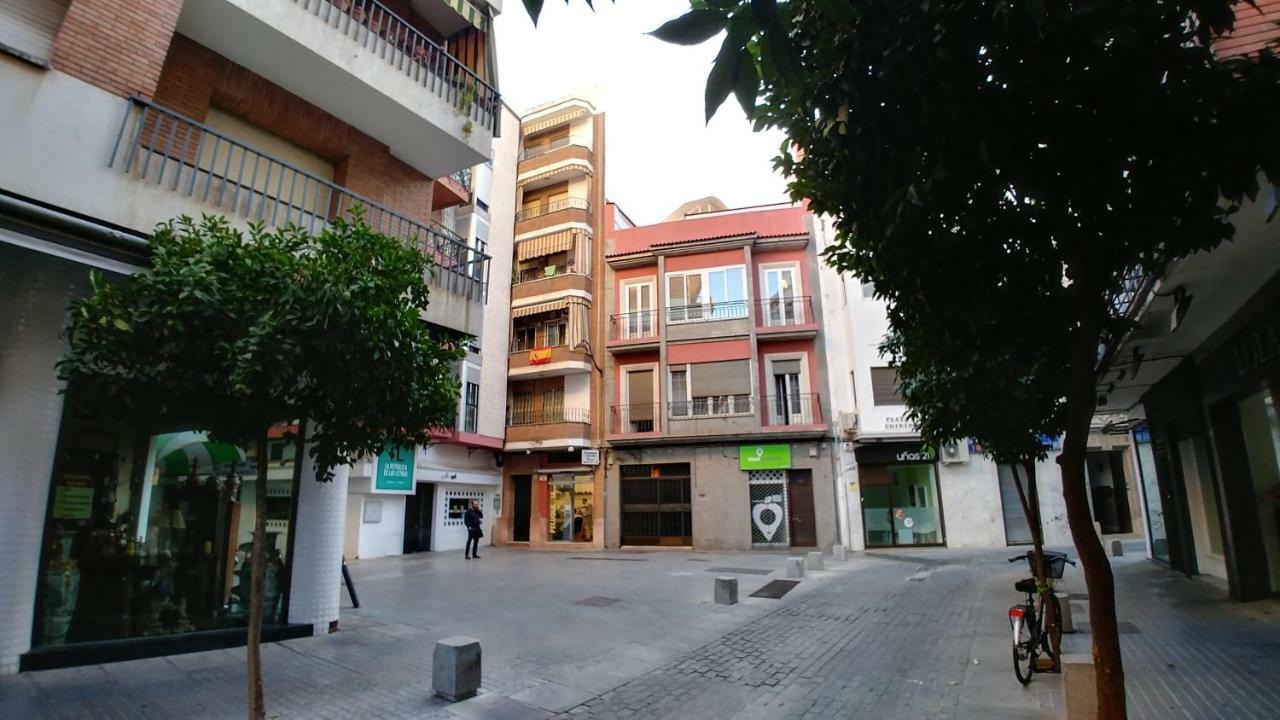 דירות קורדובה Alojamiento Plaza Chirinos מראה חיצוני תמונה